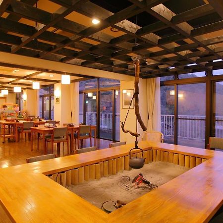 Отель Sanazawa-No-Mori Numata  Экстерьер фото