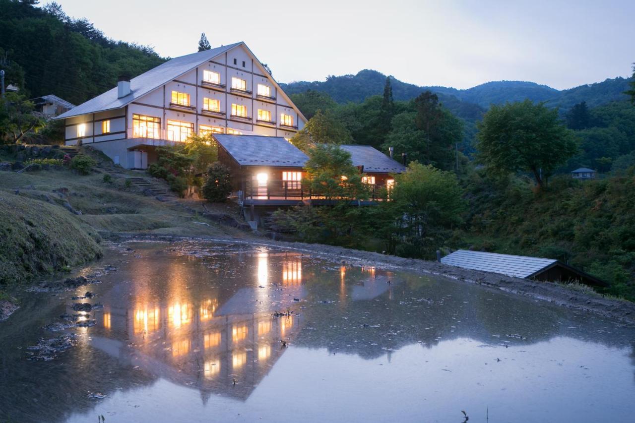 Отель Sanazawa-No-Mori Numata  Экстерьер фото
